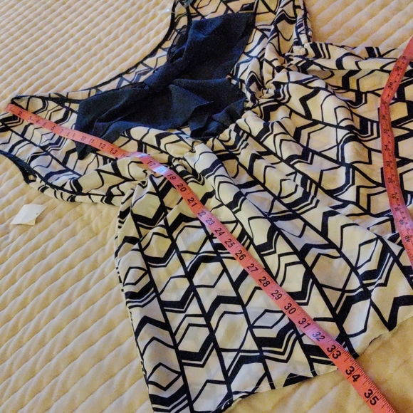 Charlotte Russe large romper - Picture 7 of 8